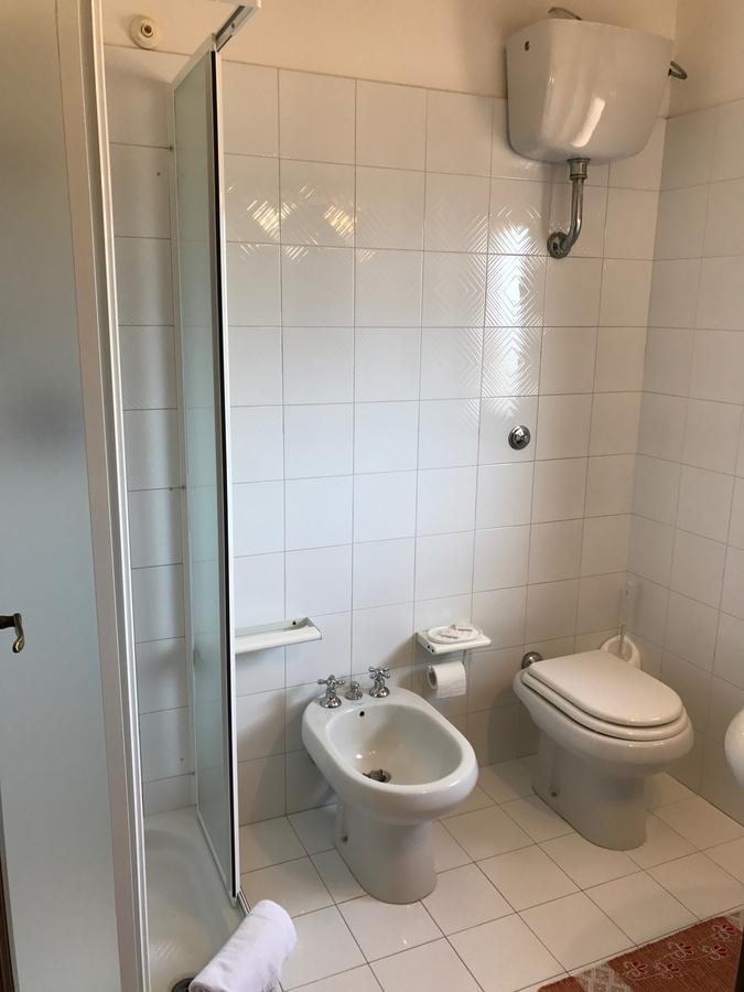 Hotel Marina Badesi Eksteriør bilde